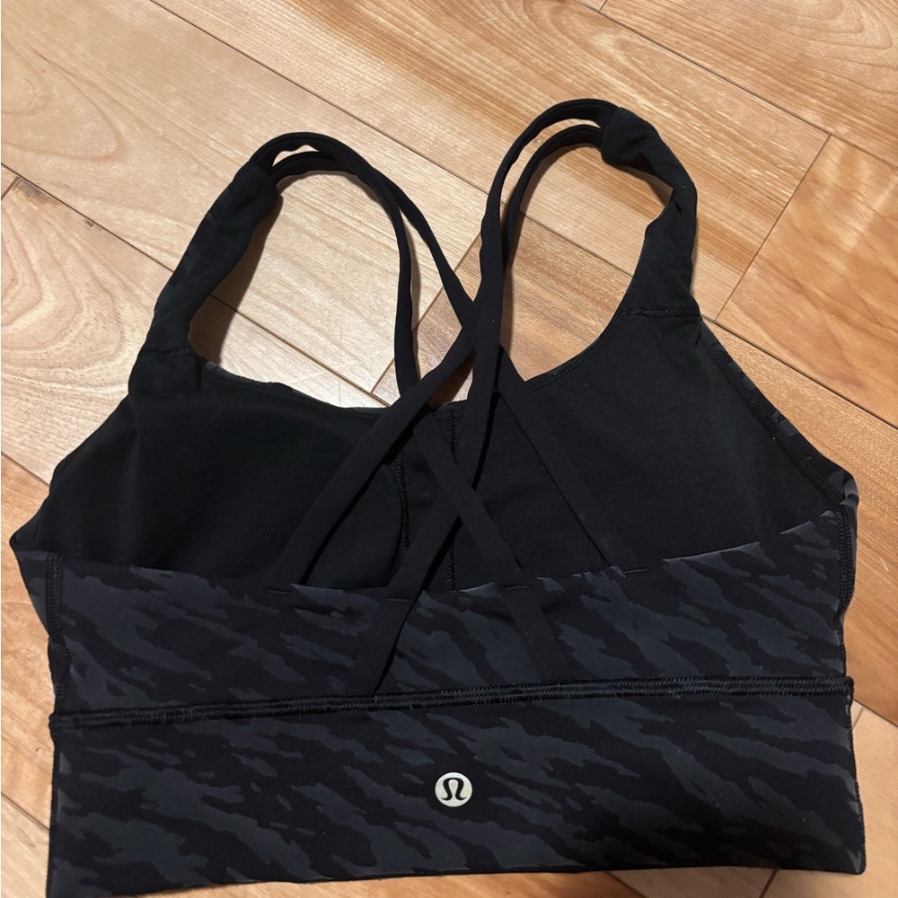 lululemon athletica Black Sports Bra 4 fits like a 2